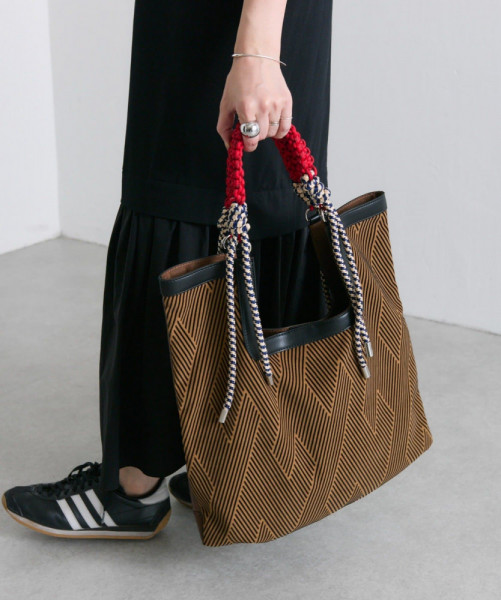 イアパピヨネ　バッグ　再値下げ早い者勝ち ear PAPILLONNER(イア パピヨネ)福袋！2025年ネタバレ、中身